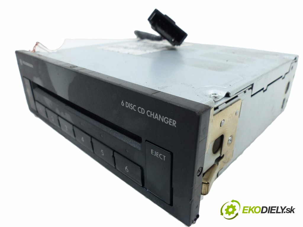 menič cd  Vw Passat B6 05-10       0