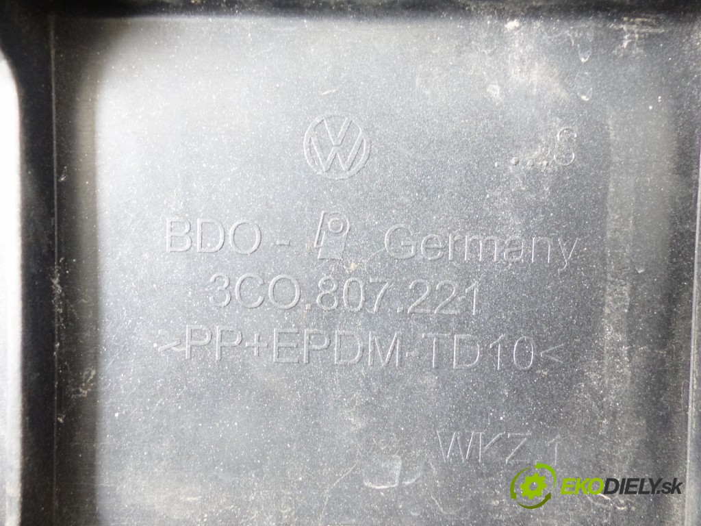 nárazník přední část  Vw Passat B6 05-10       0