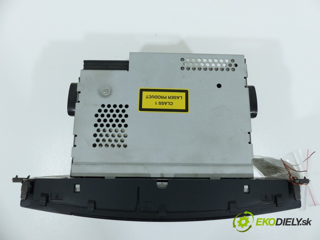 radio  Mercedes C W203 00-07       0
