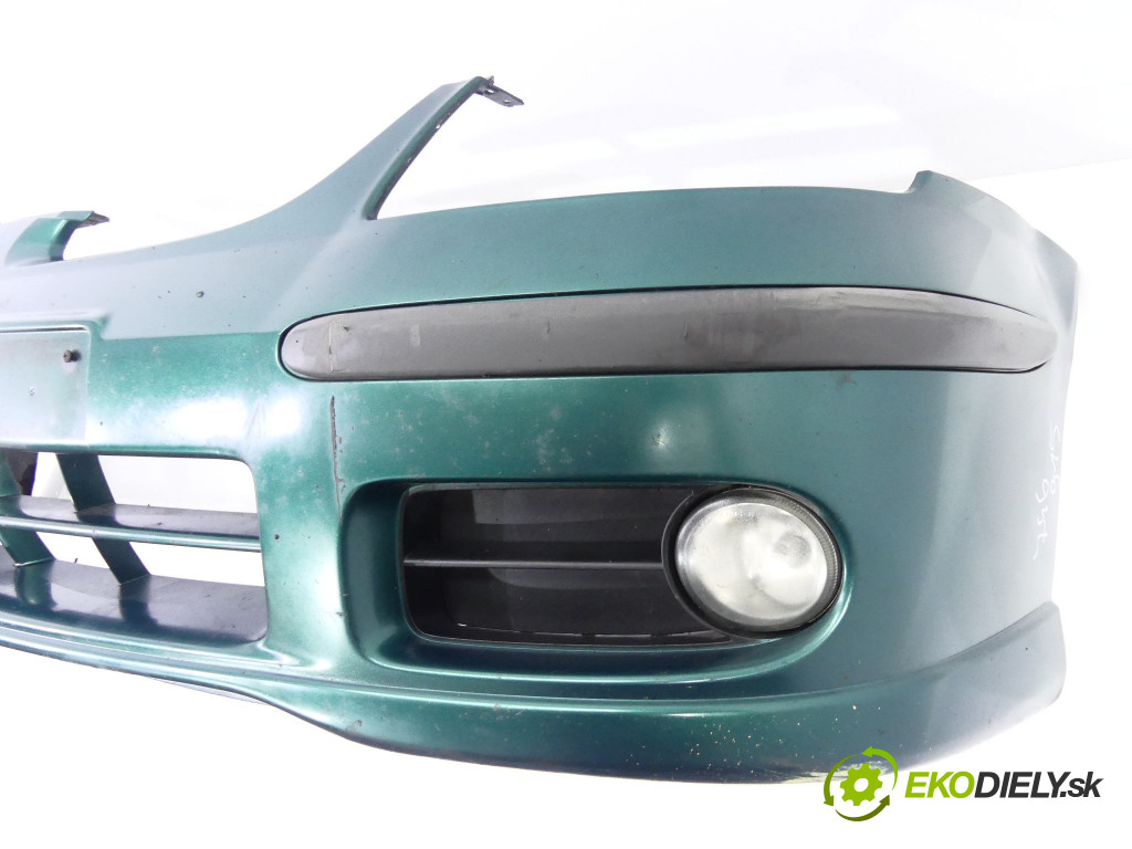 Nissan Almera tino       0  nárazník přední část
