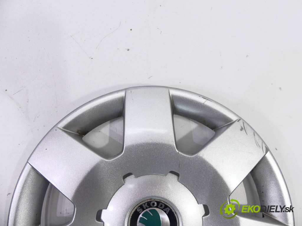 Skoda Fabia I 99-07       0  puklica