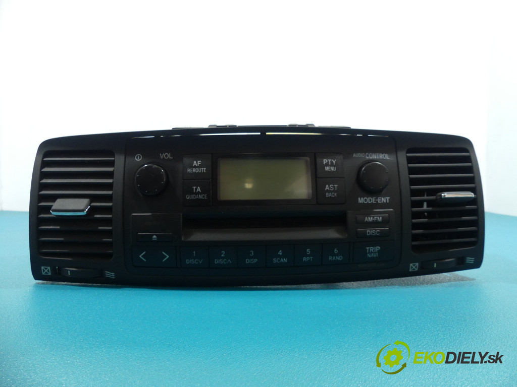 Toyota Corolla E12 cd 86120-02260 - kódu do dekódovania 2,0 d4d 110 hp 5-dv. hatchback climatronic abs európa 01-04r strieborný(199): kvalita a - corolla e12 01-04 radio cd 86120-02260