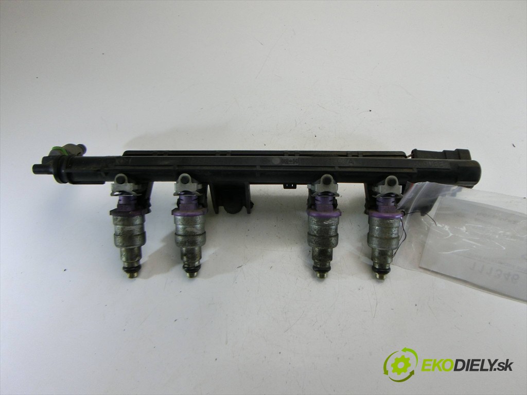 lišta vstrekovacia vstrekovacie ventily 8200365996 Renault Clio II LIFT       0