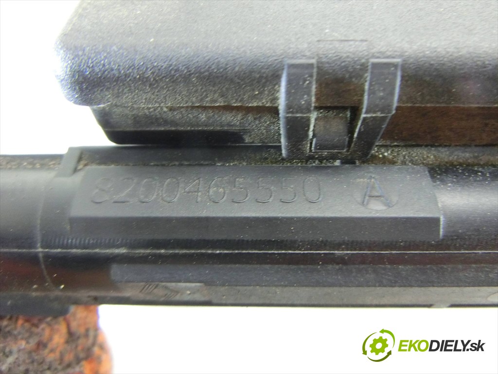 lišta vstrekovacia vstrekovacie ventily 8200365996 Renault Clio II LIFT       0