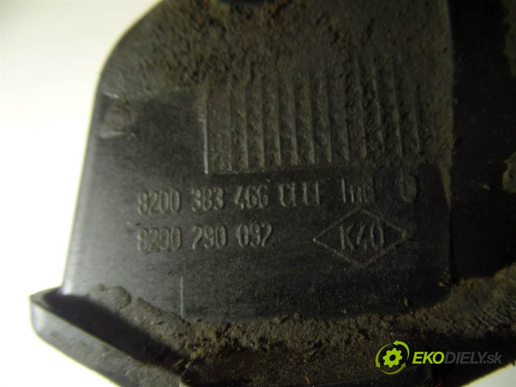 dvířka nádrže paliva 8200383466 Renault Clio III       0
