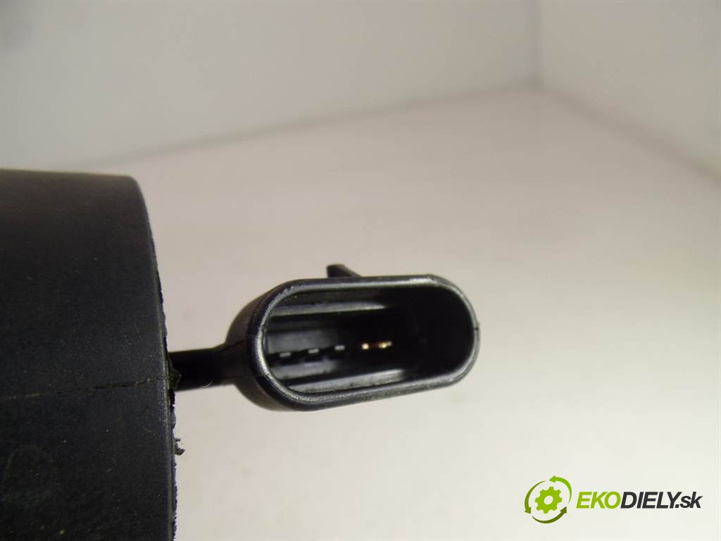 váha vzduchu 25356054 Opel Astra H       0