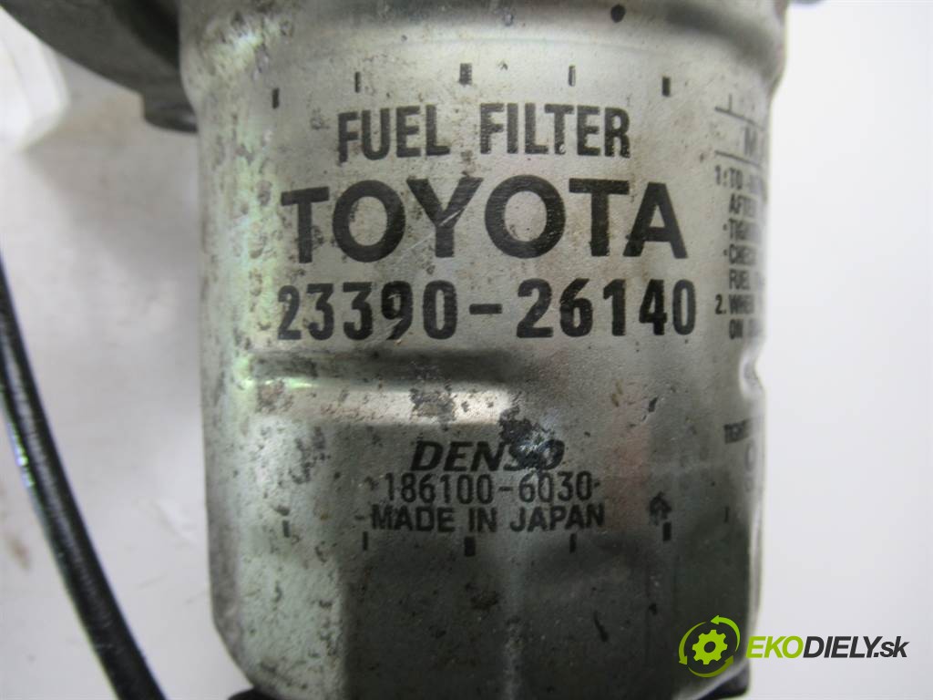 obal filtra paliva 23390-26140 Toyota Auris       0