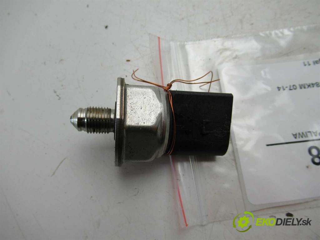snímač tlaku paliva A0235455226 Mercedes-Benz W204       0