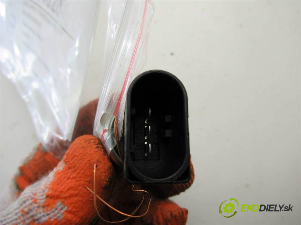 snímač tlaku paliva A0235455226 Mercedes-Benz W204       0