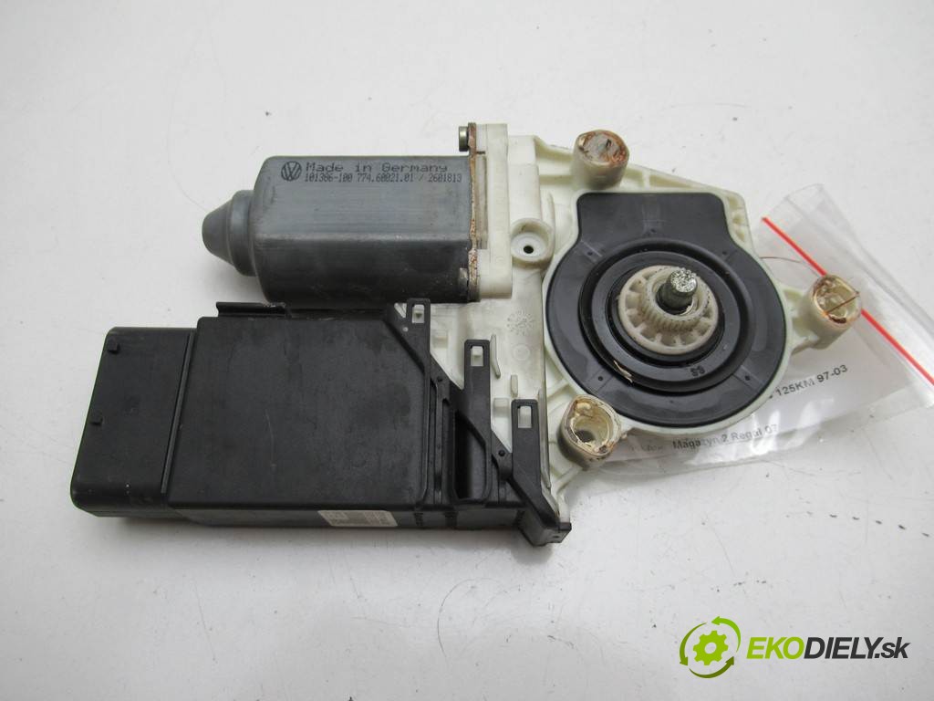 motorček sťahovania okna predný pravy 1J1959802B Volkswagen Golf IV       0