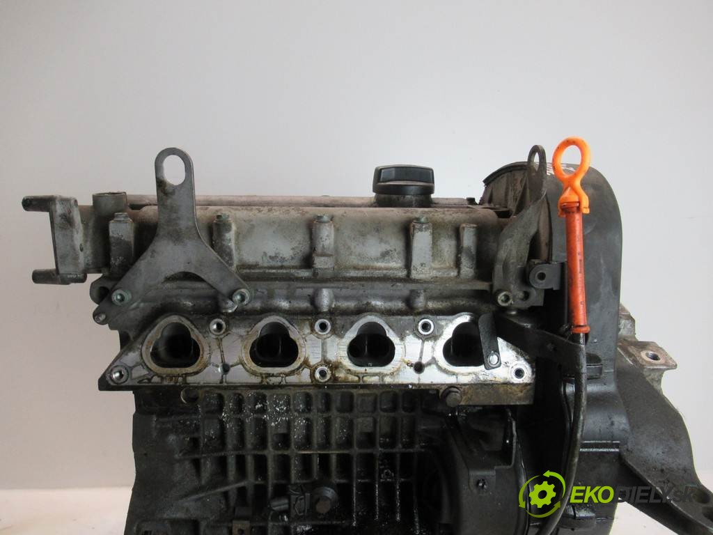 motor AKQ Volkswagen Golf IV       0