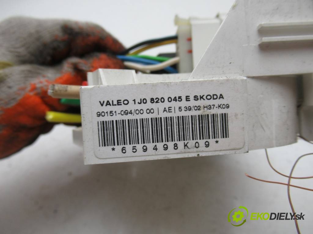 panel ovládaní topení 1J0820045E Skoda Octavia I LIFT       0