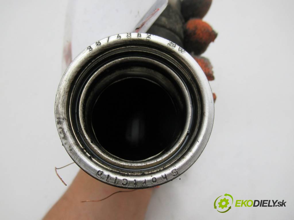 rúra hadica turba 038131111B Volkswagen Passat B6       0