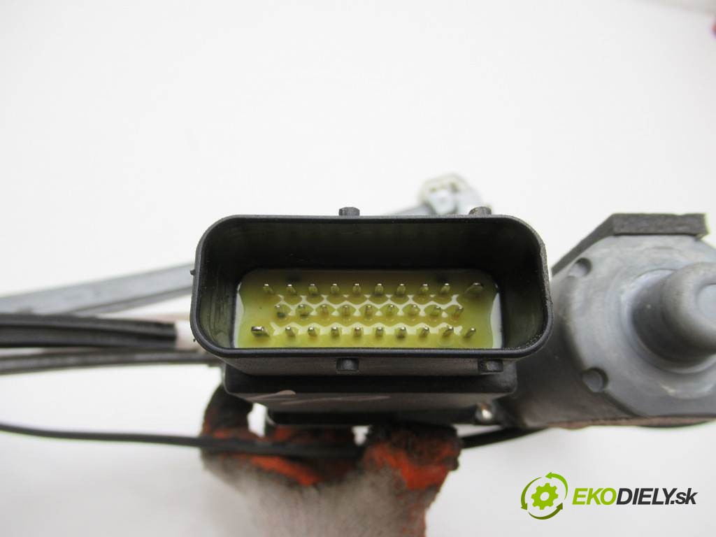mechanizmus okna predný ľavy 1U1837401J Skoda Octavia I LIFT       0