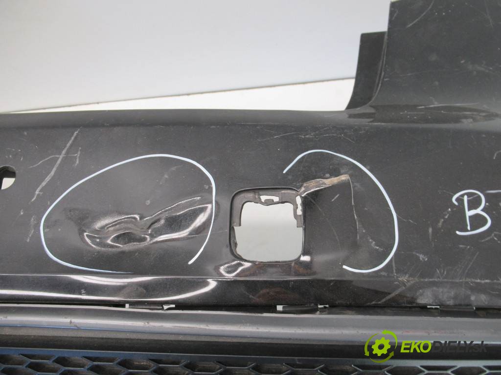 nárazník zadní část 8K9807511N Audi A4 B8       0