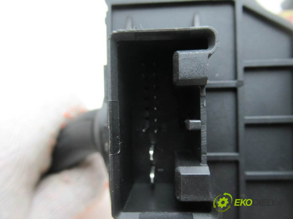přepínač kombinovaný 8E0953503B Audi A4 B6       0