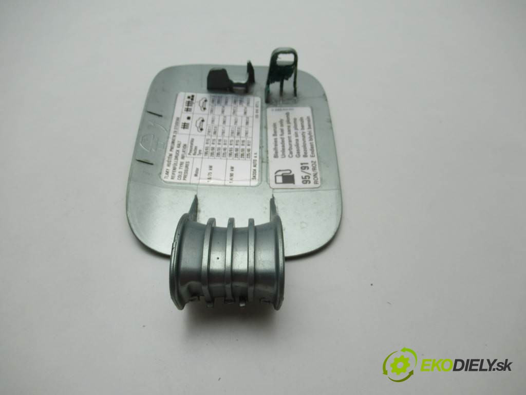 dvierka nádrže paliva  Skoda Octavia II LIFT       0
