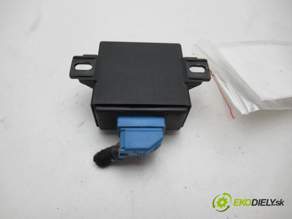 modul riadiaca jednotka svetiel 4Z7907357 Audi A6 C5 Allroad       0