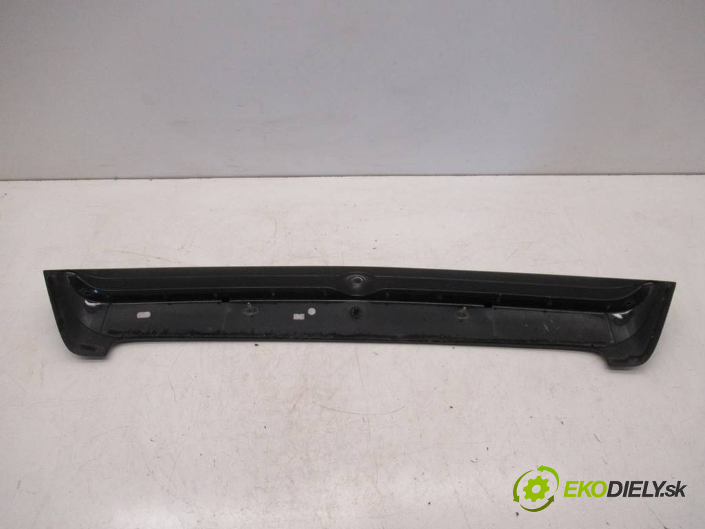 Peugeot 106       0  spoiler