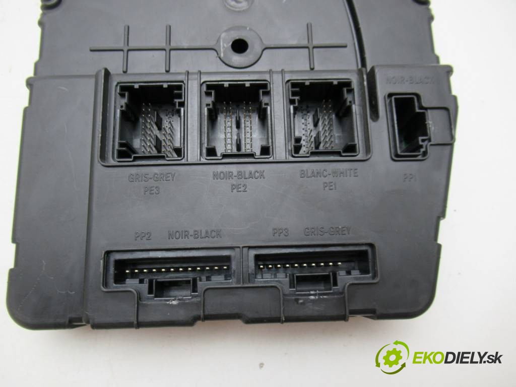 modul uch 8200351184 Renault Scenic II       0