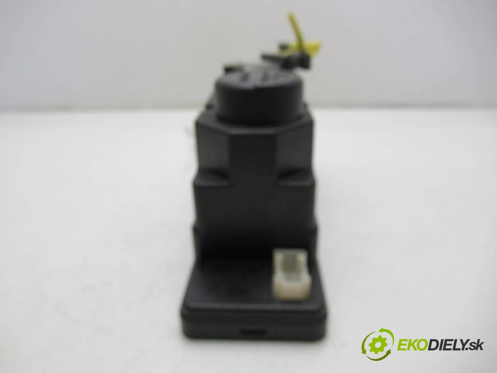 pumpa centrálneho zámku 2108002248 Mercedes-Benz W210       0