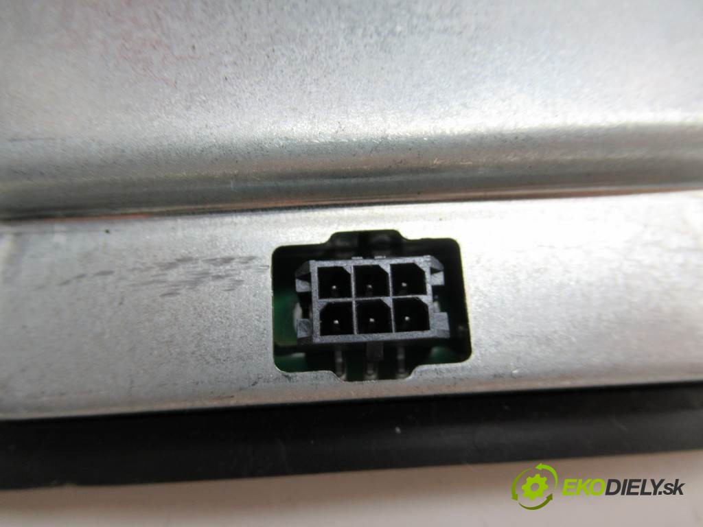 měnič xenon 89001411 73927112 Peugeot 607       0