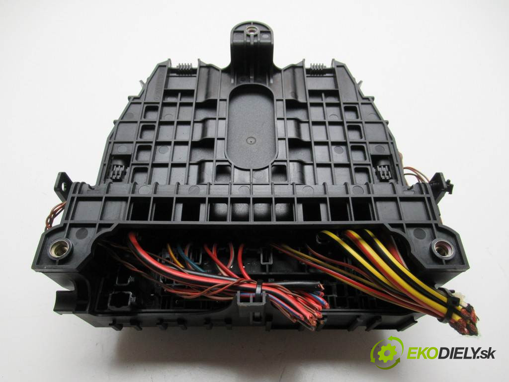 Mercedes-Benz B W245       0  modul sam A1695453432