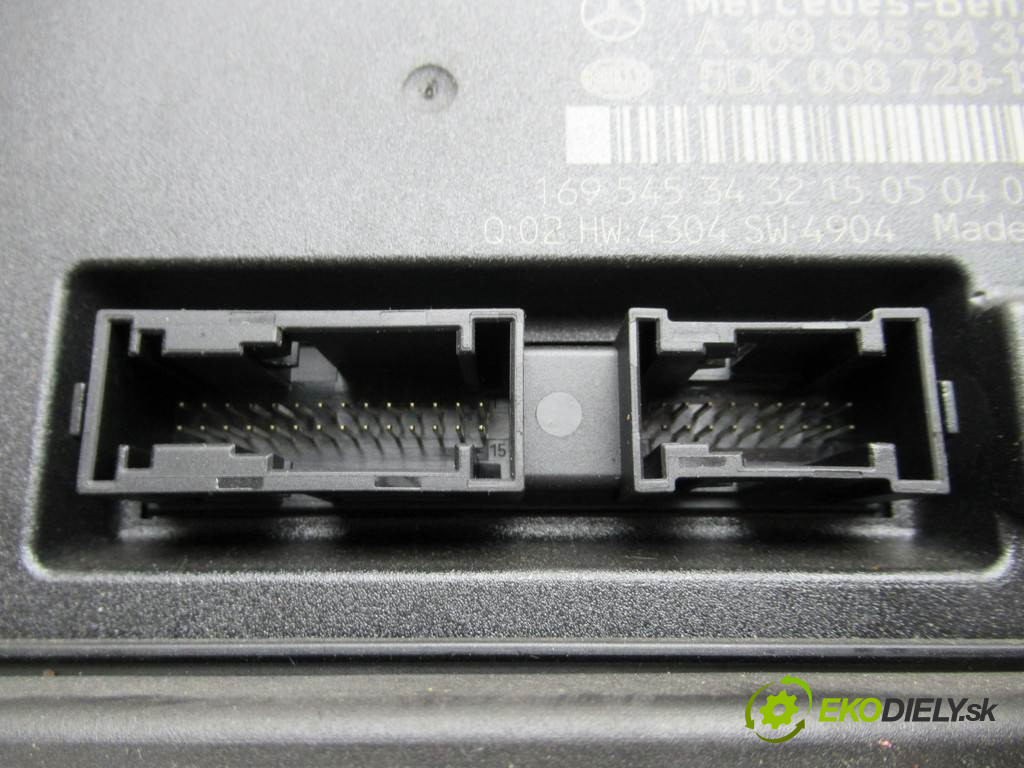 Mercedes-Benz B W245       0  modul sam A1695453432