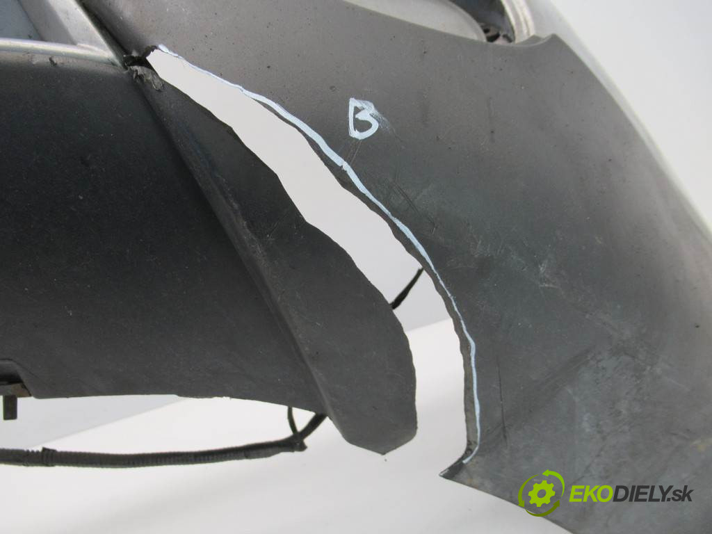 Ford Mondeo Mk3       0  nárazník přední část