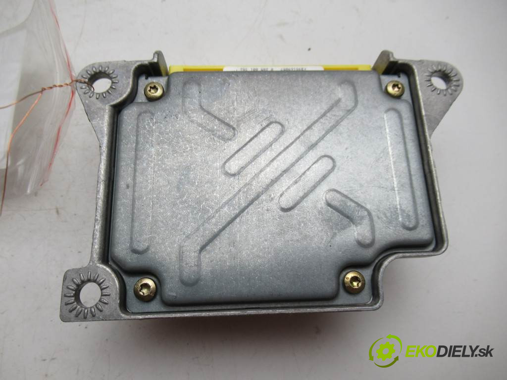 Audi A3 8L       0  senzor airbag 8L0959655G
