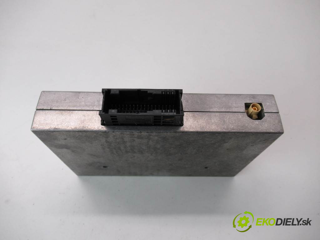 Skoda Octavia II       0  modul bluetooth 1Z0035729B