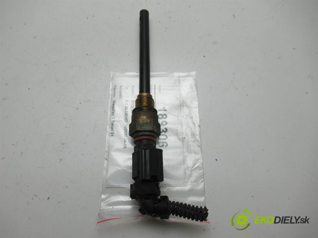 Peugeot 3008 LIFT       0  snímač hladiny oleje 9804663580