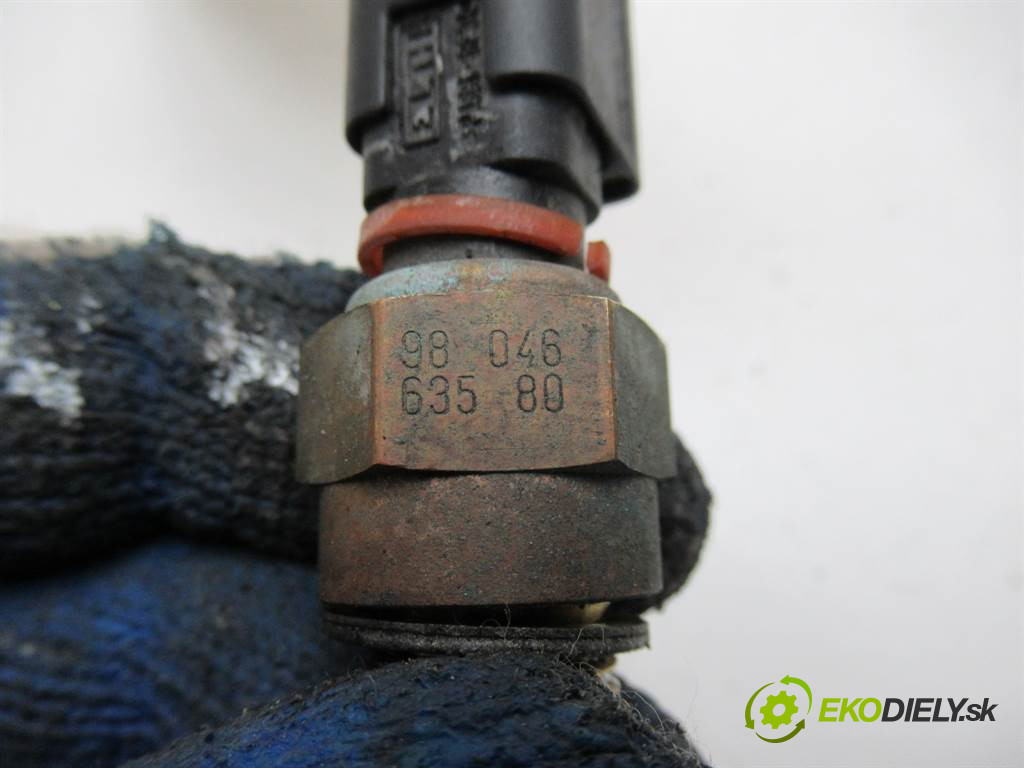Peugeot 3008 LIFT       0  snímač hladiny oleje 9804663580