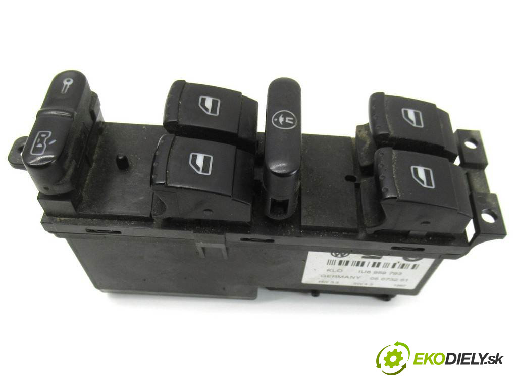 Skoda Octavia I       0  přepínač oken 1U6959793