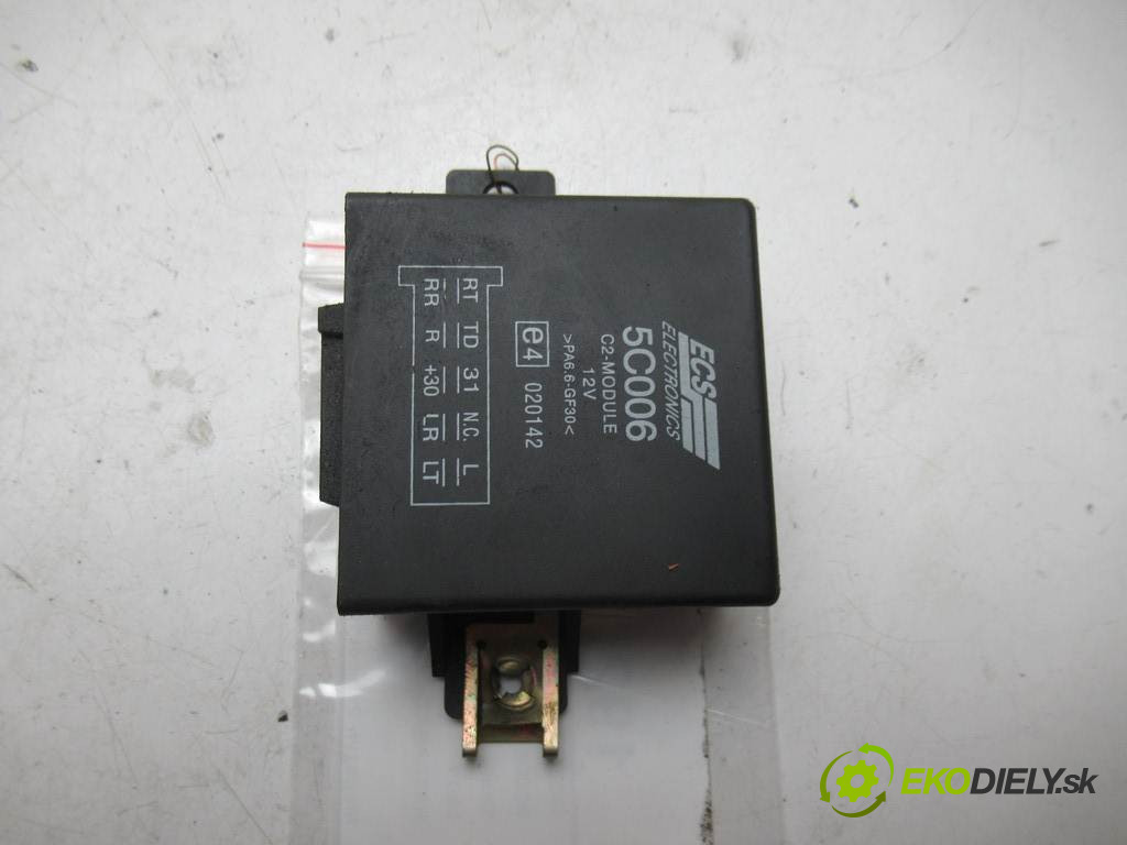 Seat Leon       0  modul tažného oka 5C006