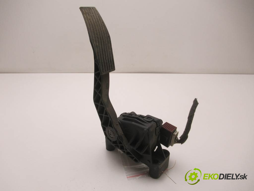 Opel Astra H       0  potenciometr plynového pedálu 9157998