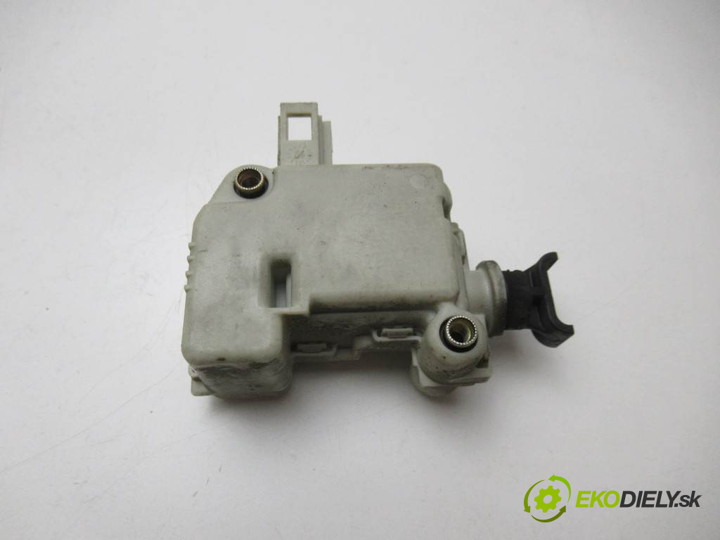 Volkswagen Bora       0  teleskop zámku dverí 3B5827061B