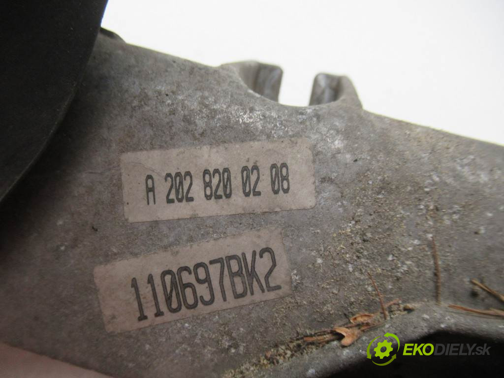 Mercedes-Benz C W202       0  mechanizmus stieračov predný A2028200208