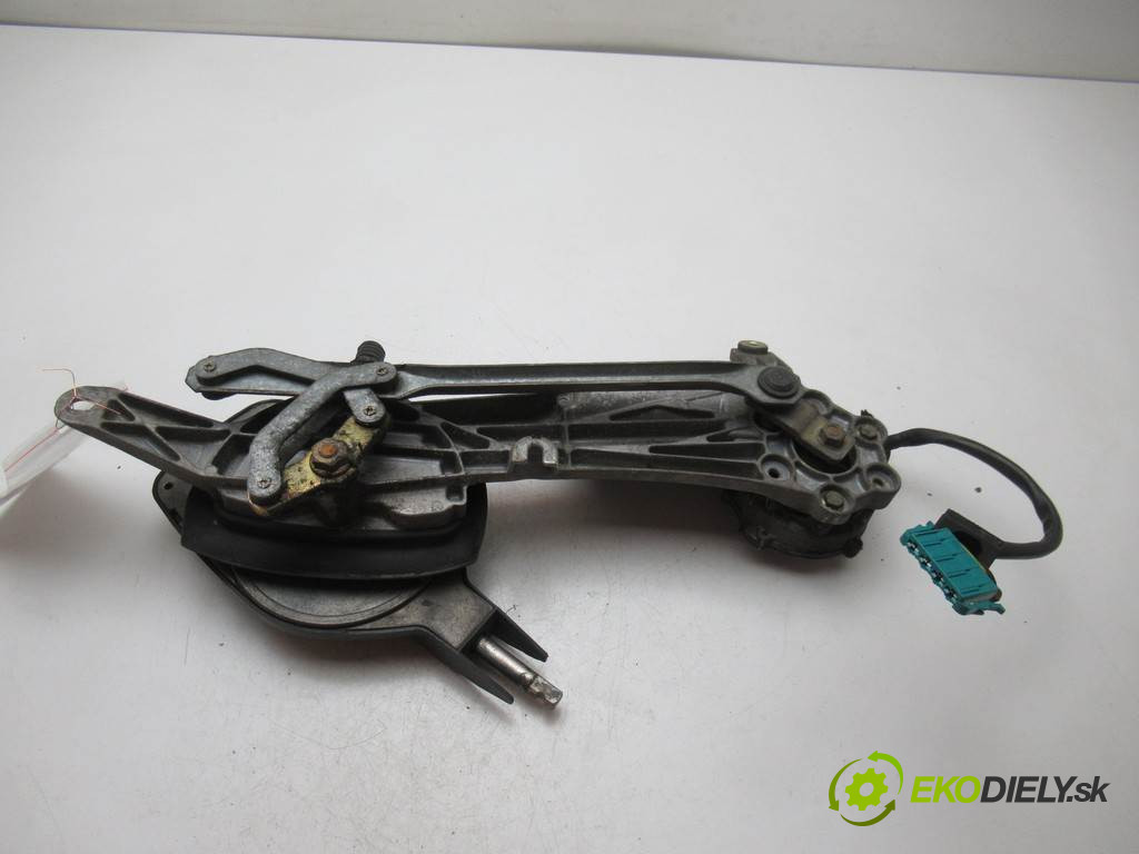 Mercedes-Benz C W202       0  mechanizmus stieračov predný A2028200208
