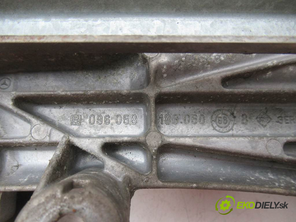 Mercedes-Benz C W202       0  mechanizmus stieračov predný A2028200208