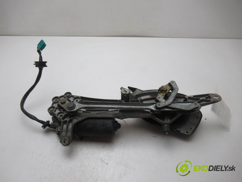 Mercedes-Benz C W202       0  mechanizmus stieračov predný A2028200208