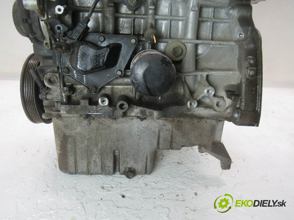 Honda Civic VII       0  motor D16V1