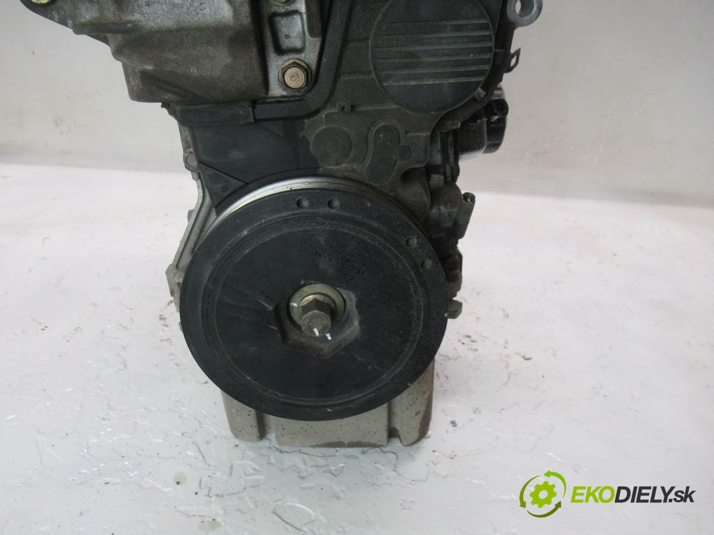 Honda Civic VII       0  motor D16V1