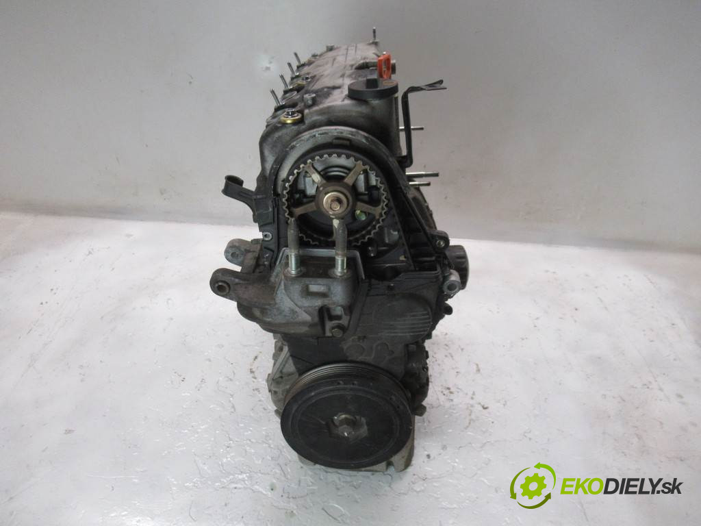 Honda Civic VII       0  motor D16V1