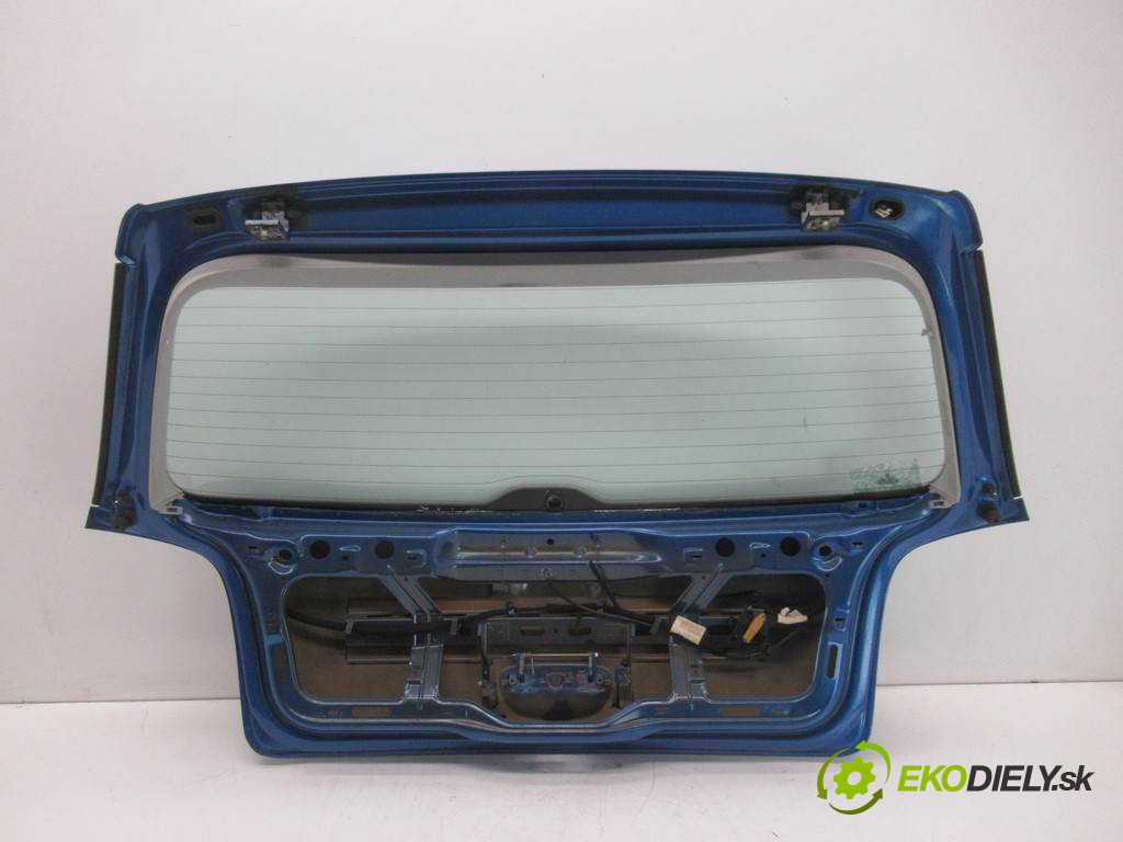 Volkswagen Polo IV 9N       0  zadní část kapota