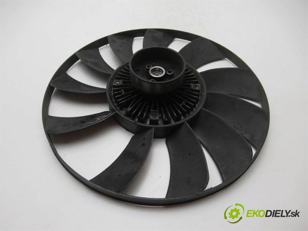 Audi A4 B5       0  ventilátor chladiče 058121350