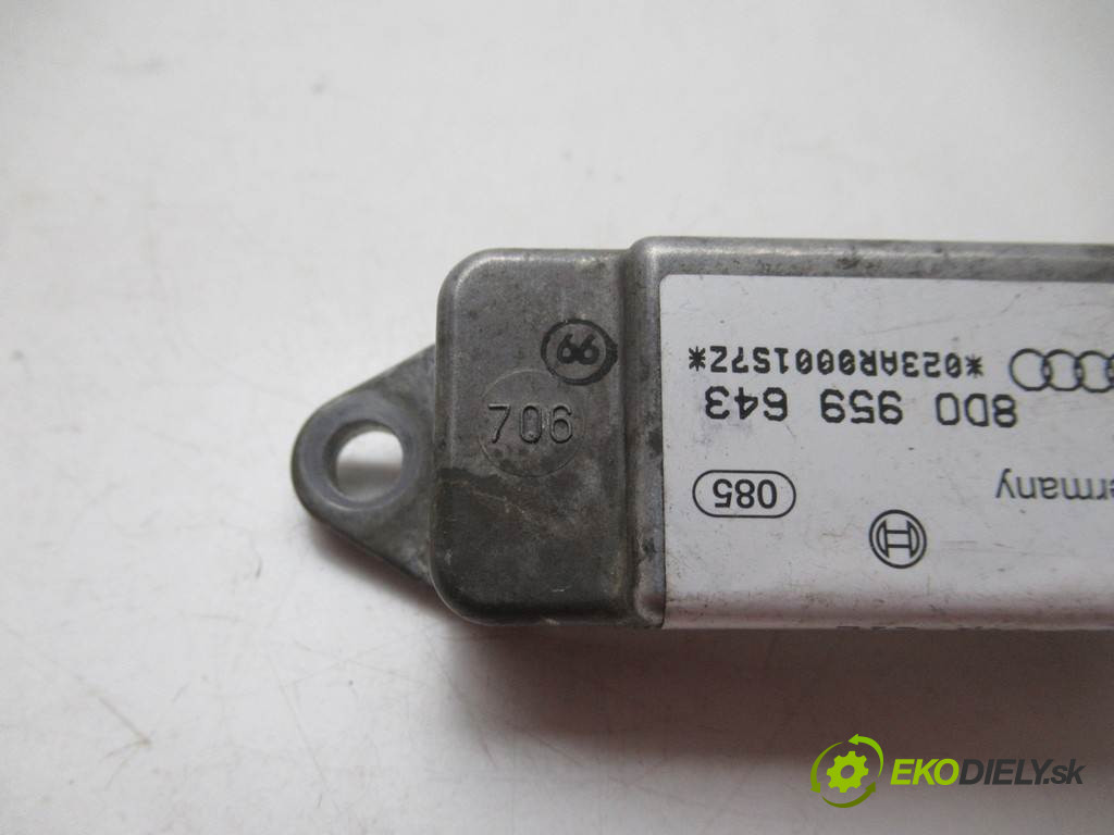 Audi A4 B5       0  snímač nárazu 8D0959643