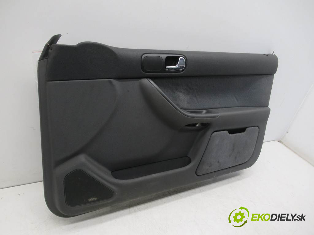 Audi A3 8L       0  ča dveře přední část pravý tapacír