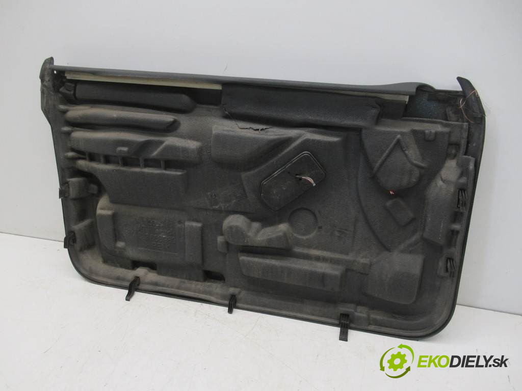 Audi A3 8L       0  ča dveře přední část pravý tapacír