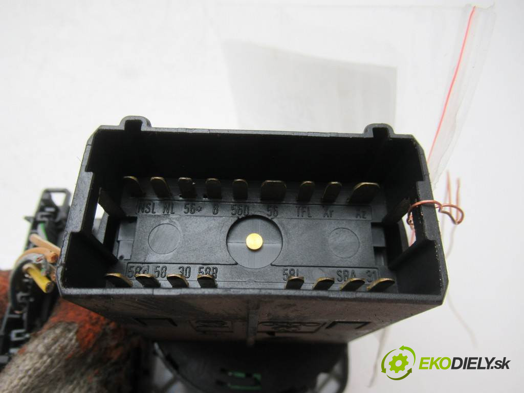 Audi A3 8L       0  spínač světel na přístrojové desce 8L1941531E